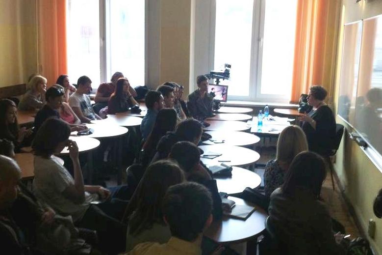 Отчет с заседания дискуссионного клуба «Что смотрит российский телезритель?» с Ариной Бородиной Иллюстрация к новости: Отчет с заседания дискуссионного клуба «Что смотрит российский телезритель?» с Ариной Бородиной
